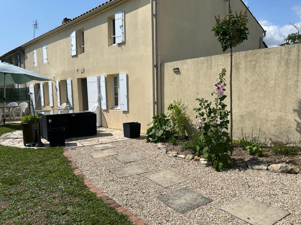 Le ThouLes Tremieres别墅 外观 照片